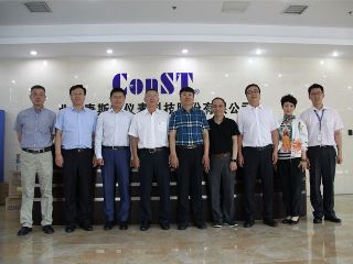 中儀協(xié)、京儀集團(tuán)和國(guó)投創(chuàng)新領(lǐng)導(dǎo)一行蒞臨康斯特考察